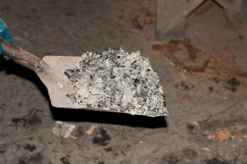 The Best Ways to Remove Ashes from Your Fireplace or Stove